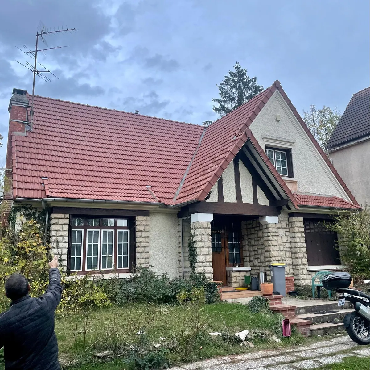 Réfection complète d'une toiture en tuiles sur maison à colombages